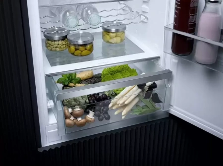 Встраиваемый холодильник Miele KFN 7785 C