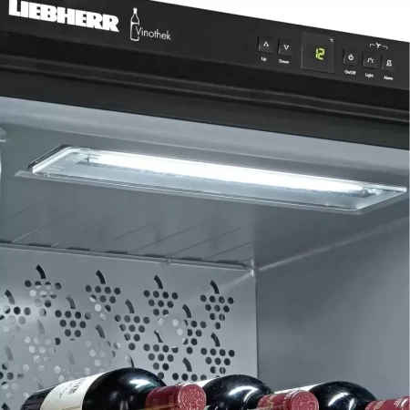 Винный шкаф Liebherr WKb 1812