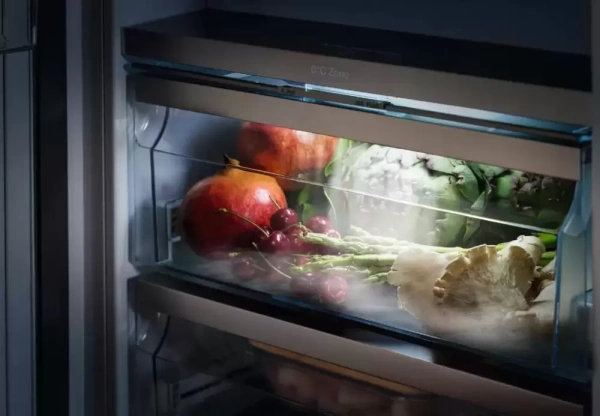 Встраиваемый холодильник Miele KFN 7795 C