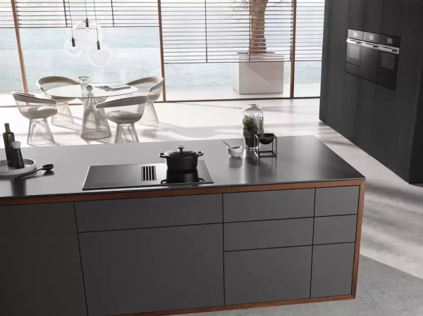 Индукционная варочная панель с вытяжкой Miele KMDA 7634 FR