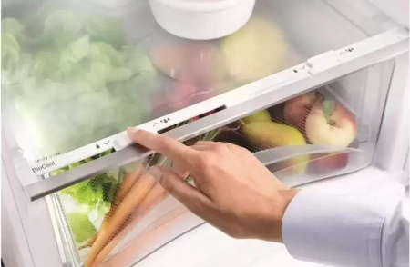 Встраиваемый холодильник Liebherr SBS 66I2 Premium NoFrost