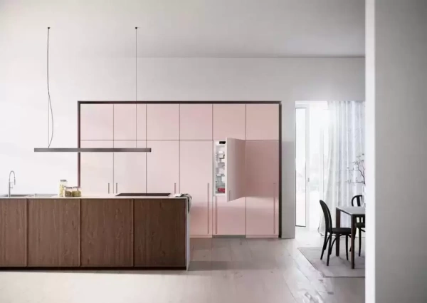 Встраиваемый холодильник Liebherr ICNe 5133 Plus