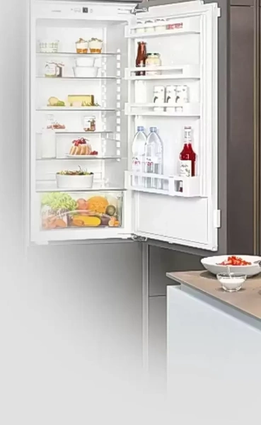 Встраиваемый холодильник Liebherr SBS 33I2 (комбинация из моделей IK 2320 и IG 1024)